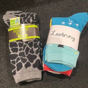 2 Sets of socks